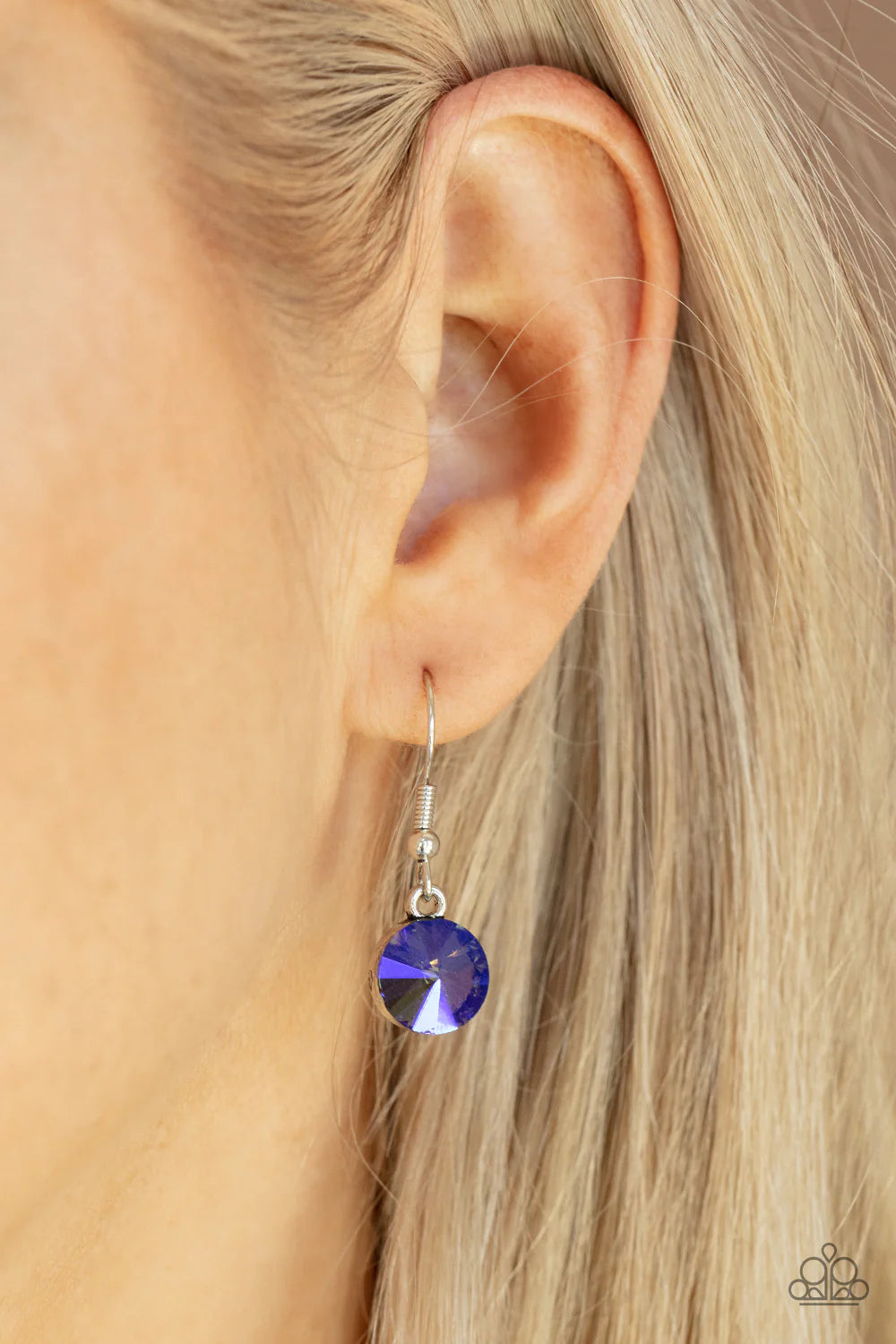"Futuristic Fashionista" - Blue #423 - Paparazzi Accessories