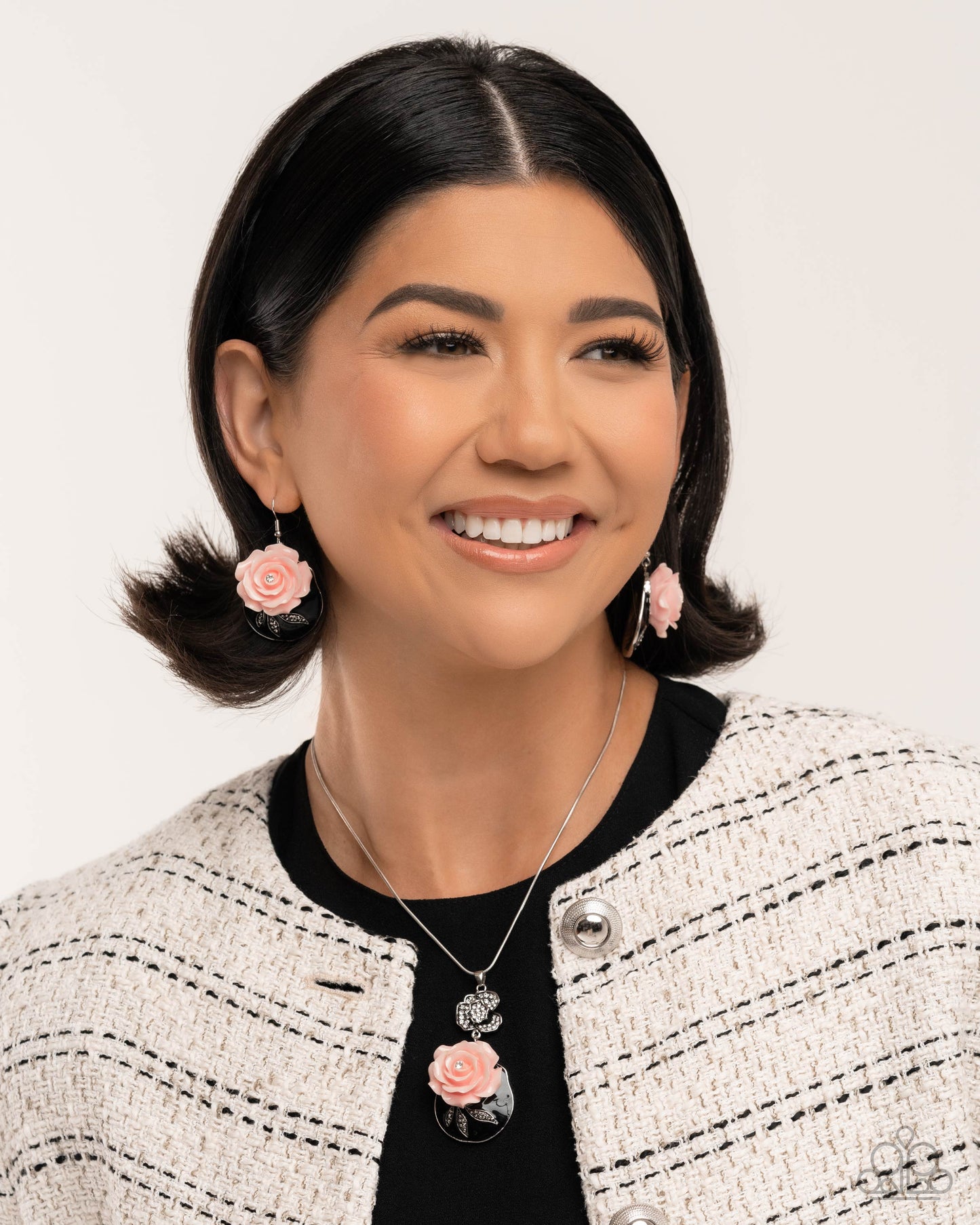 "Rosy Reception" - Complete Look #1596 - Paparazzi Accessories