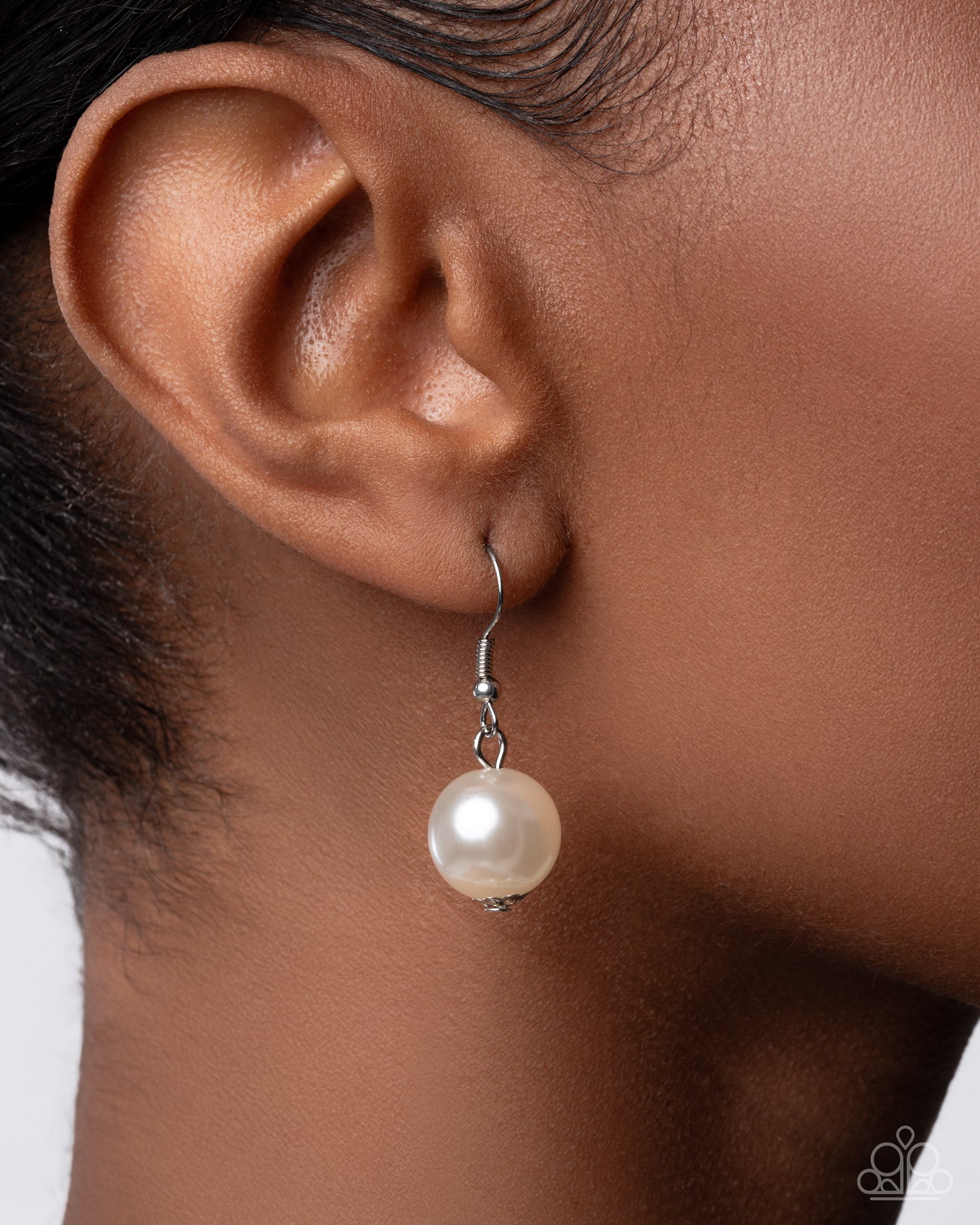 "Sophisticated to the Max" - White #1633 (Choker) - Paparazzi Accessories