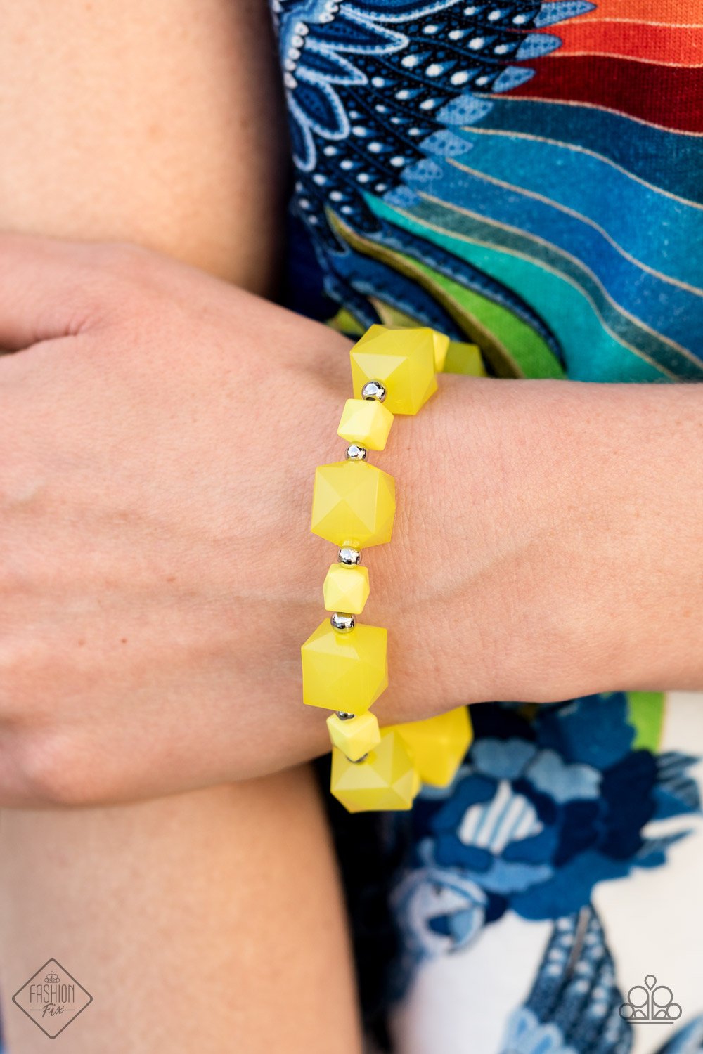 "3 pc Set: Viva La Vacation w/ 2 Bracelets" - Yellow #425 - Paparazzi Accessories