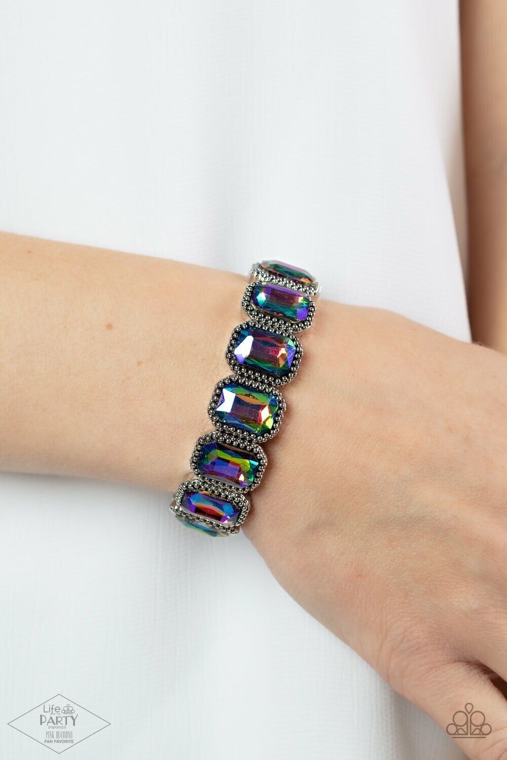 "Studded Smolder" - Variant(s) #345 - Paparazzi Accessories