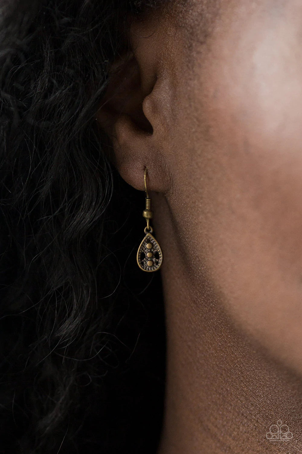 "Galapagos Gypsy" - Brass # 211 - Paparazzi Accessories