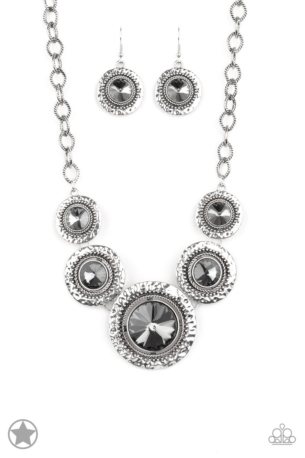 "Global Glamour" - Variant(s) #473 - Paparazzi Accessories