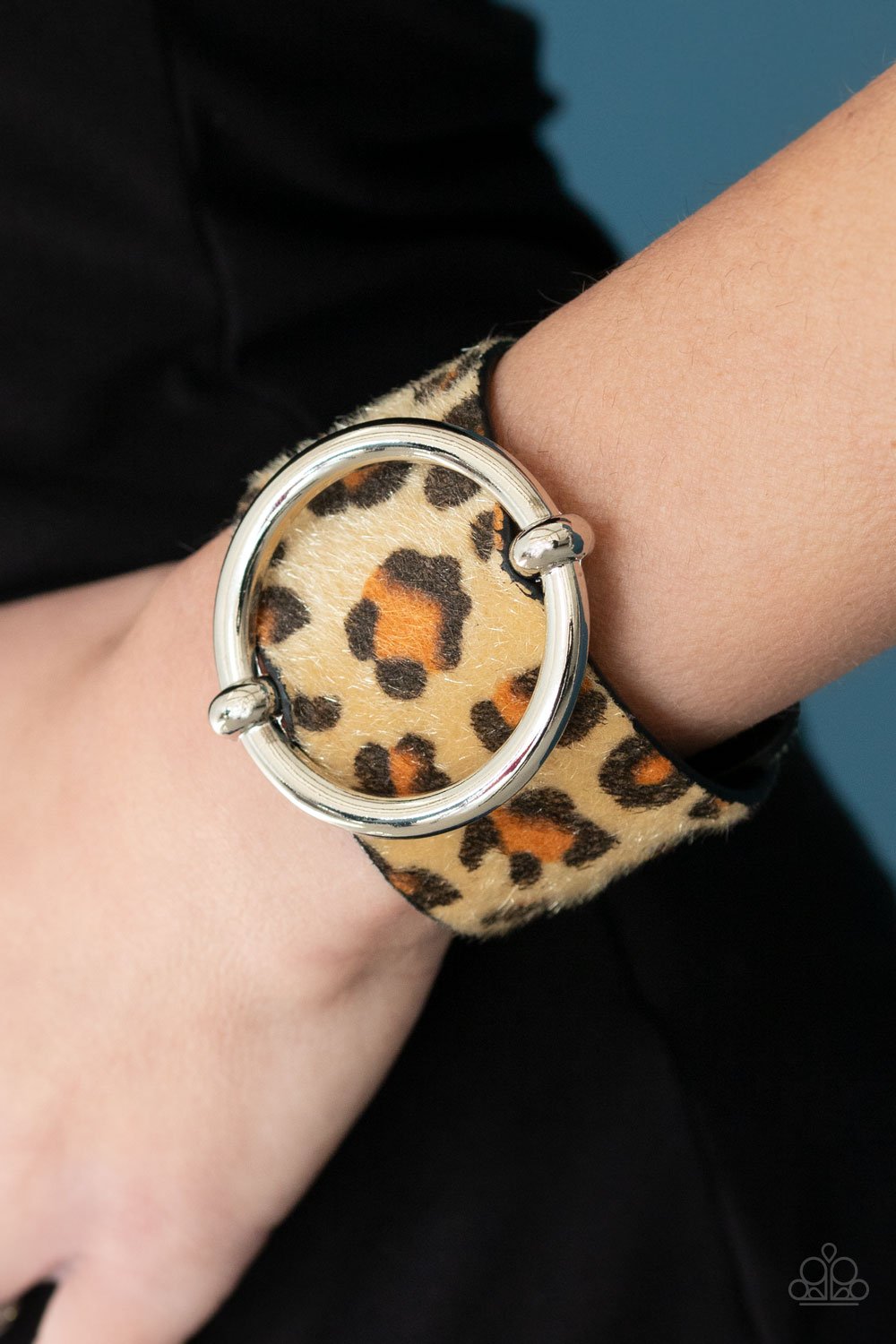 "Asking Fur Trouble" - Brown #1358 - Paparazzi Accessories