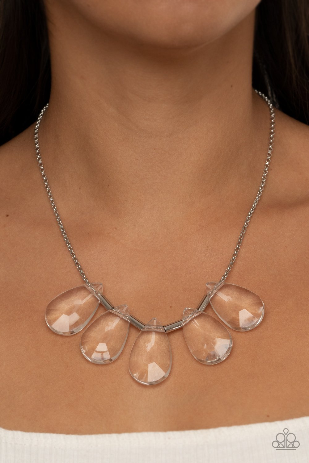 "HEIR It Out" - White #400 - Paparazzi Accessories