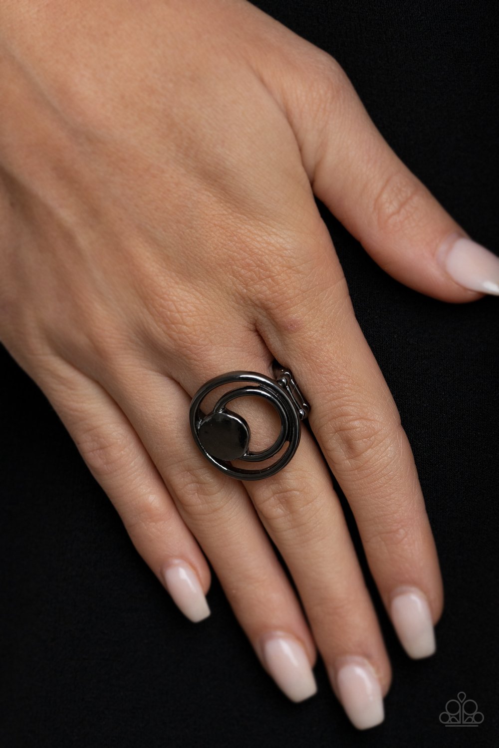 "Edgy Eclipse" - Variant(s) #3049 - Paparazzi Accessories