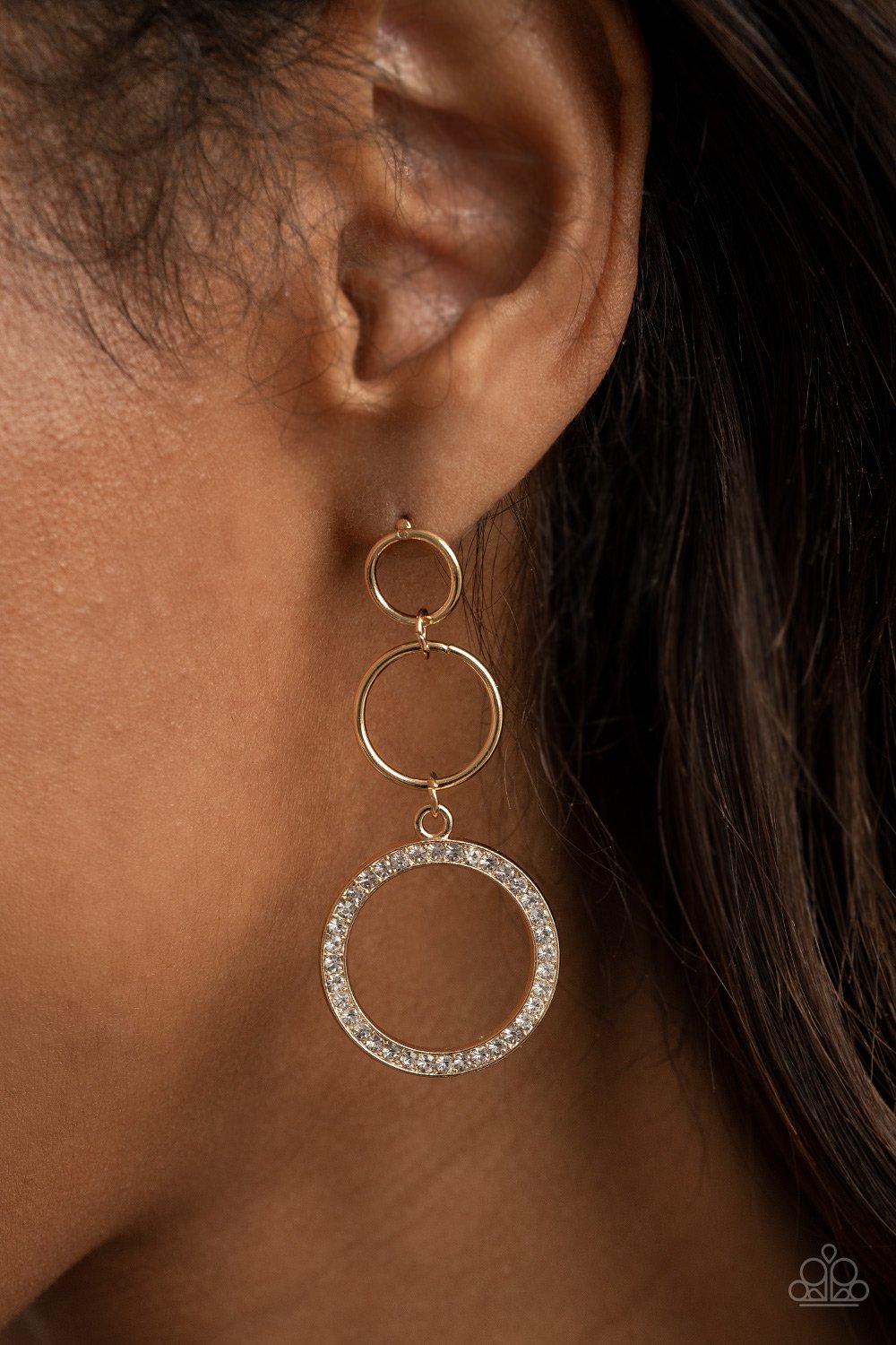 "Rule-Breaking Radiance" - Variant(s) #045 - Paparazzi Accessories