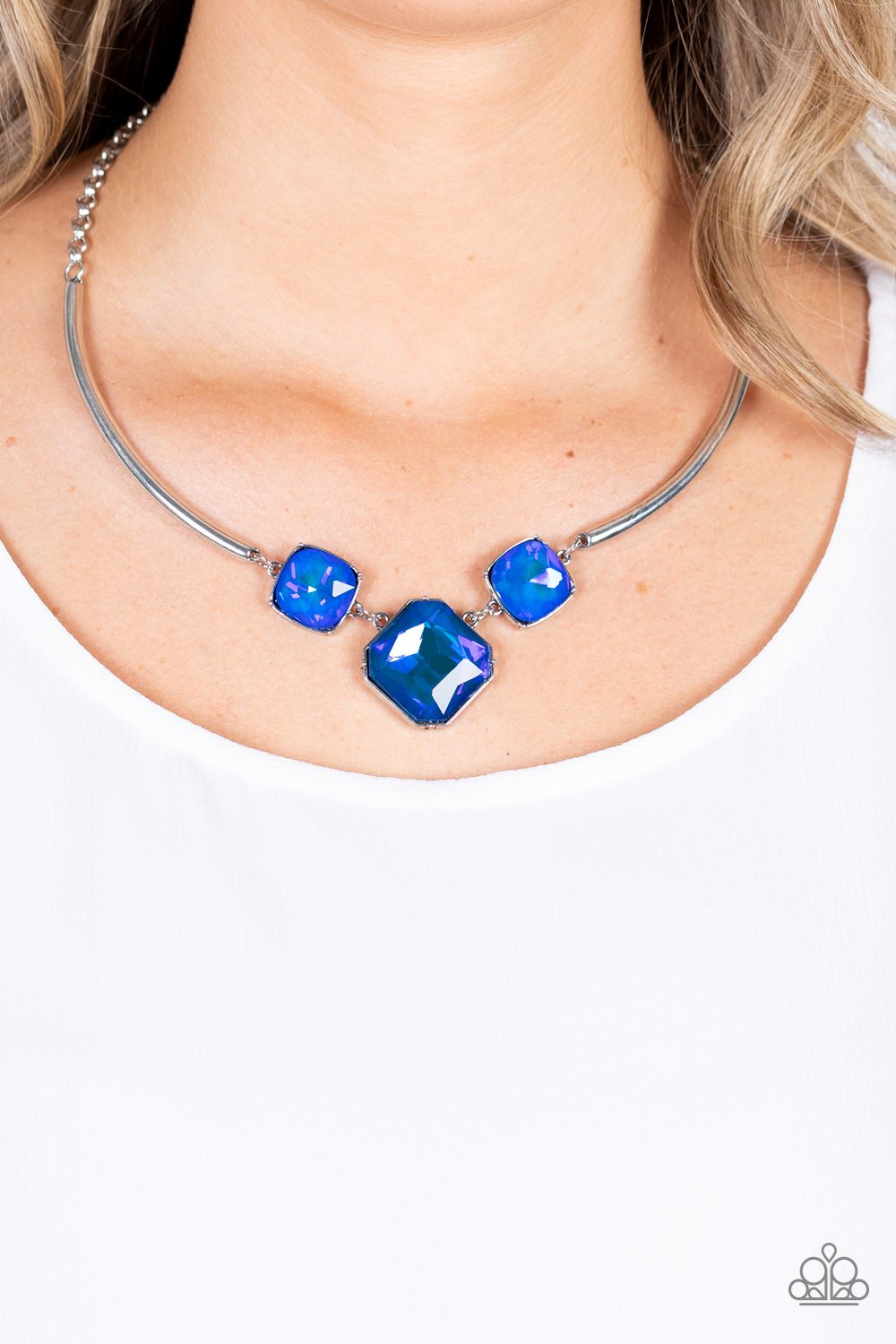 "Divine IRIDESCENCE" - Blue # 1009 - Paparazzi Accessories