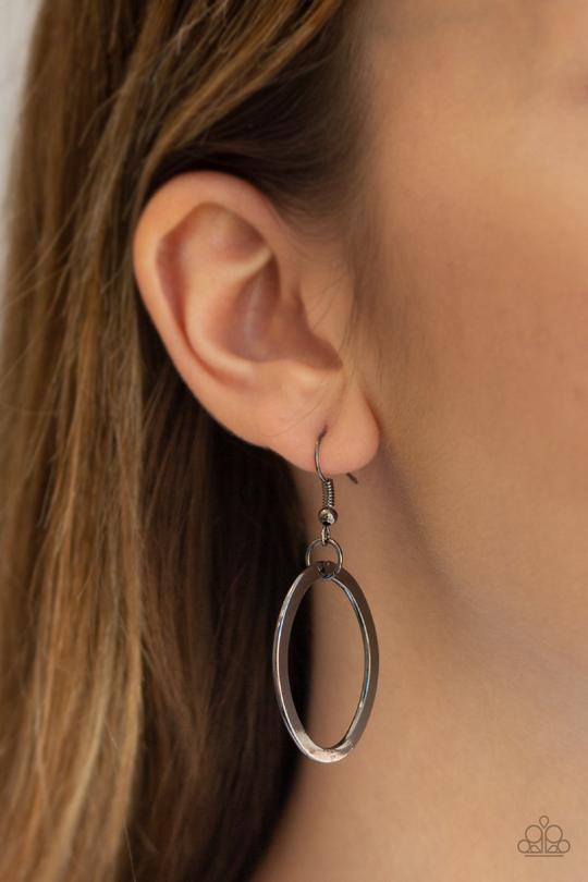 "City Circuit" - Black #3143 - Paparazzi Accessories