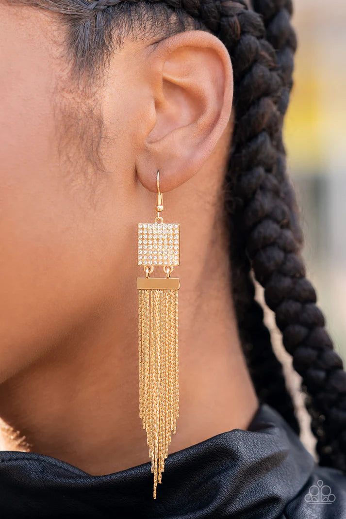 "Dramatically Deco" - Gold #685 - Paparazzi Accessories