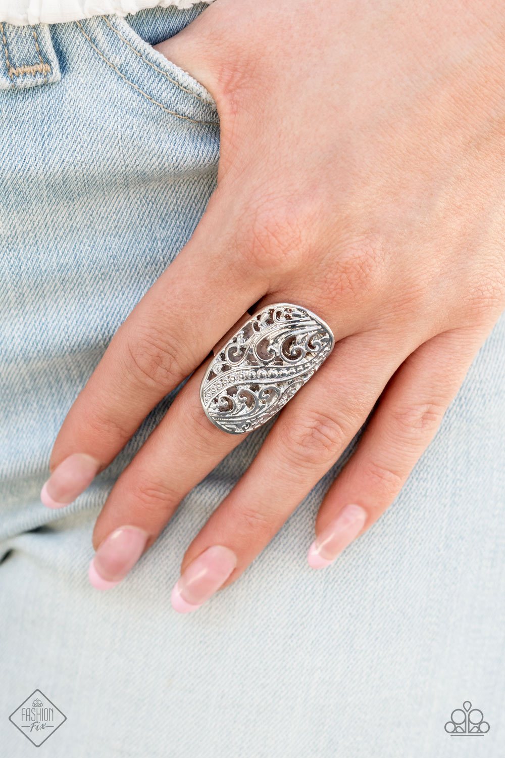 "Pier Paradise" - Silver #1481 - Paparazzi Accessories