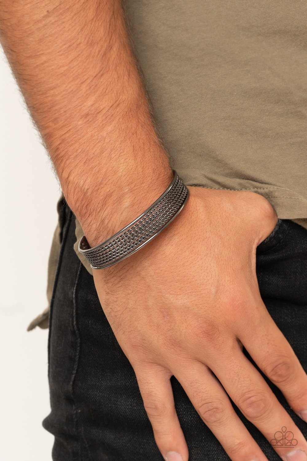 "Risk-Taking Texture" - Black #1186- Paparazzi Accessories