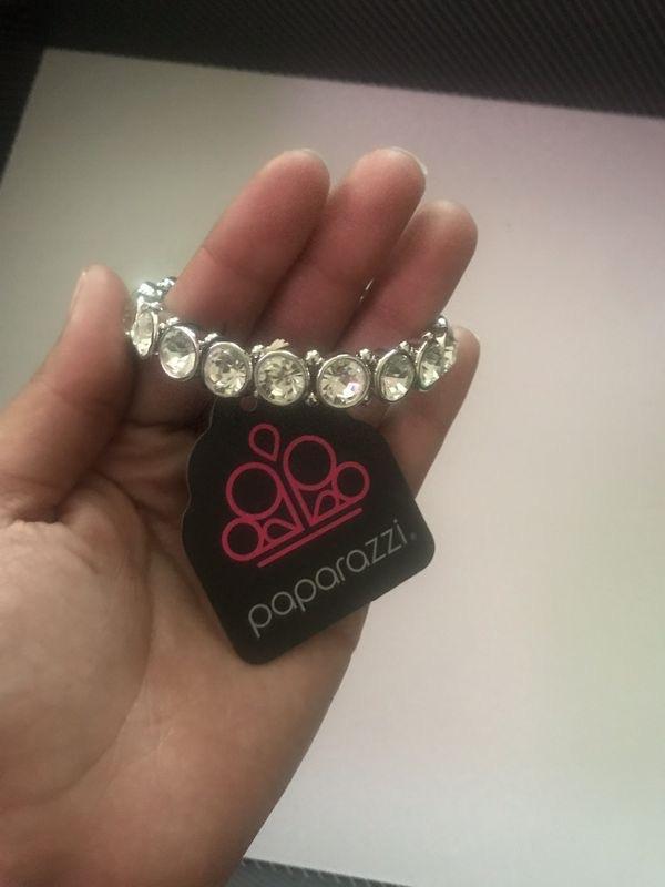 "Sugar-Coated Sparkle" - Variant(s) #312 - Paparazzi Accessories