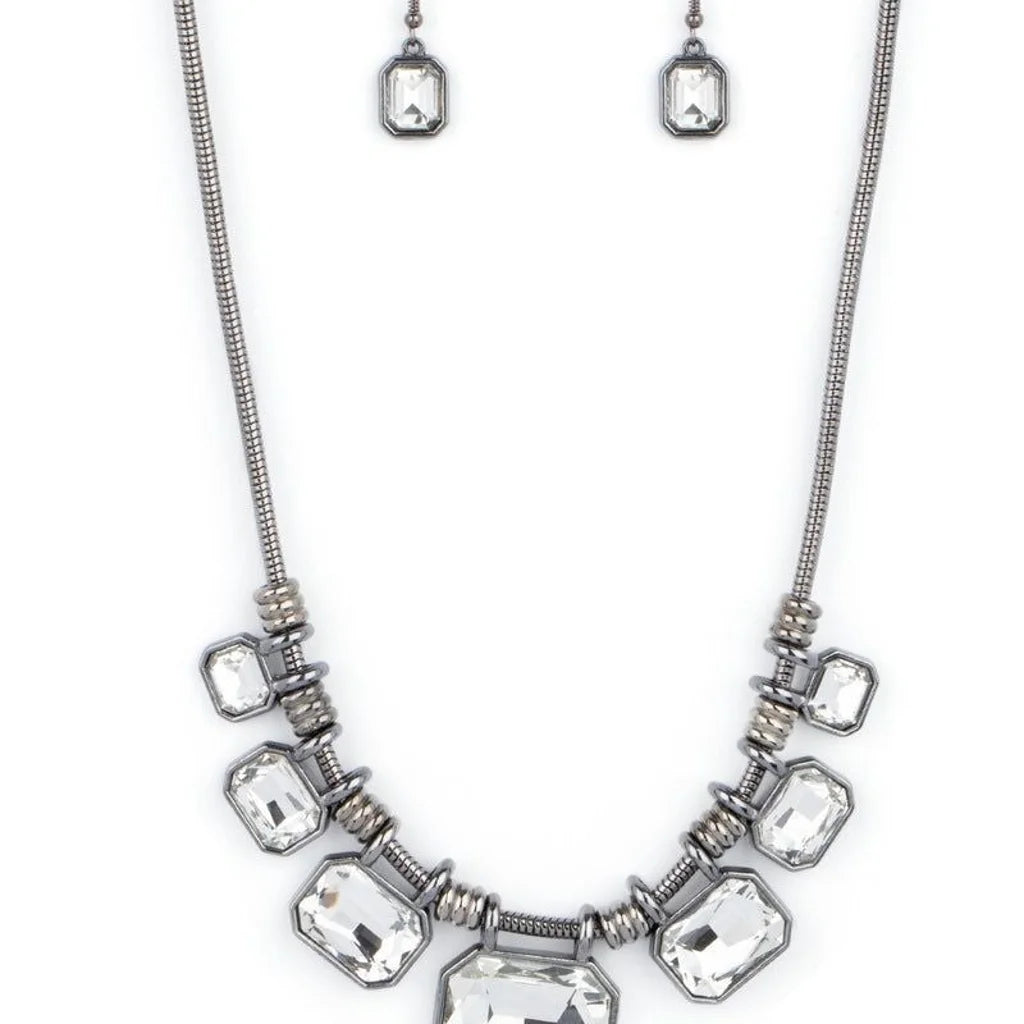 "Urban Extravagance" - #904 - Paparazzi Accessories