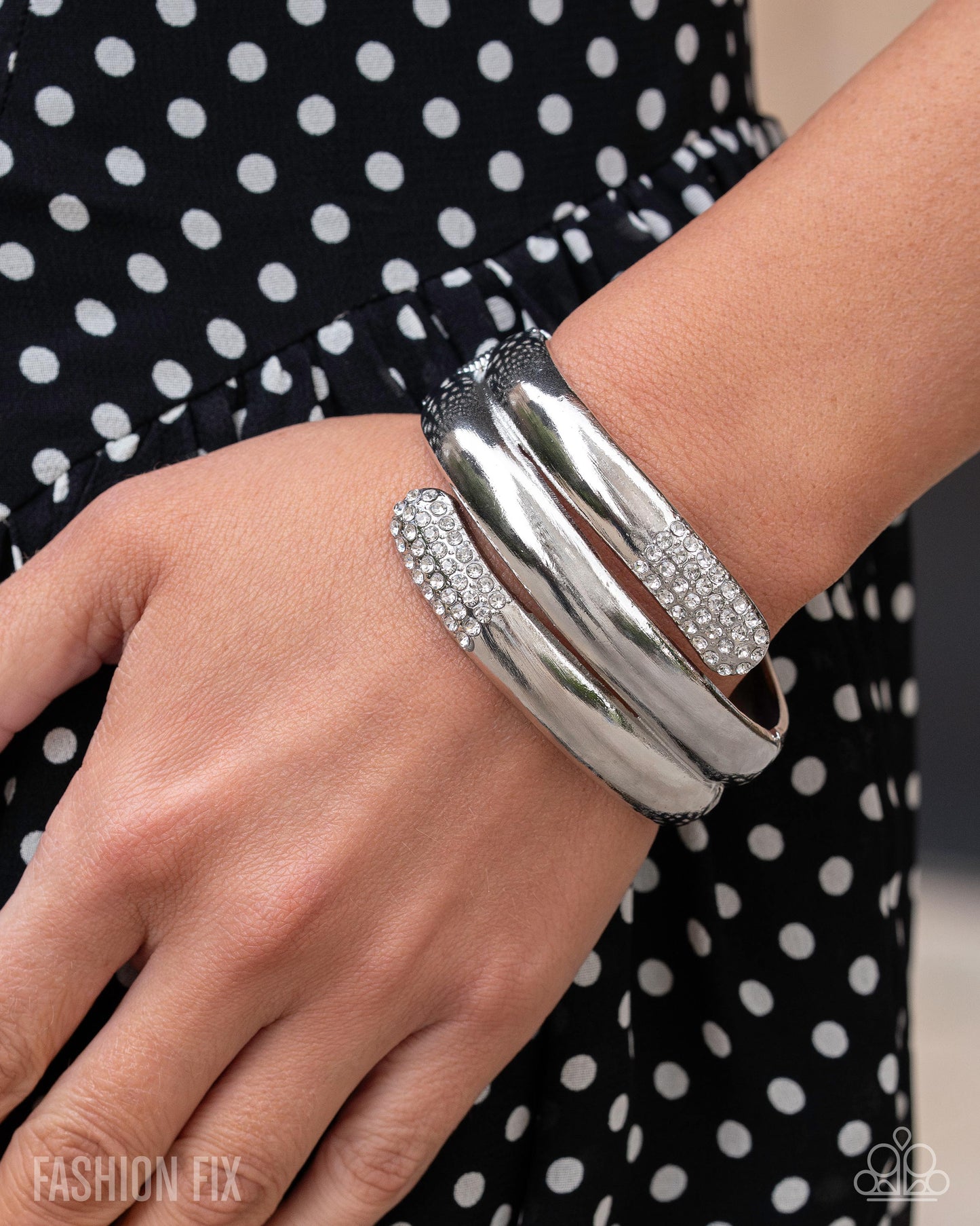 "Fiercely 5th Avenue" - FFA-0825 - Paparazzi Accessories