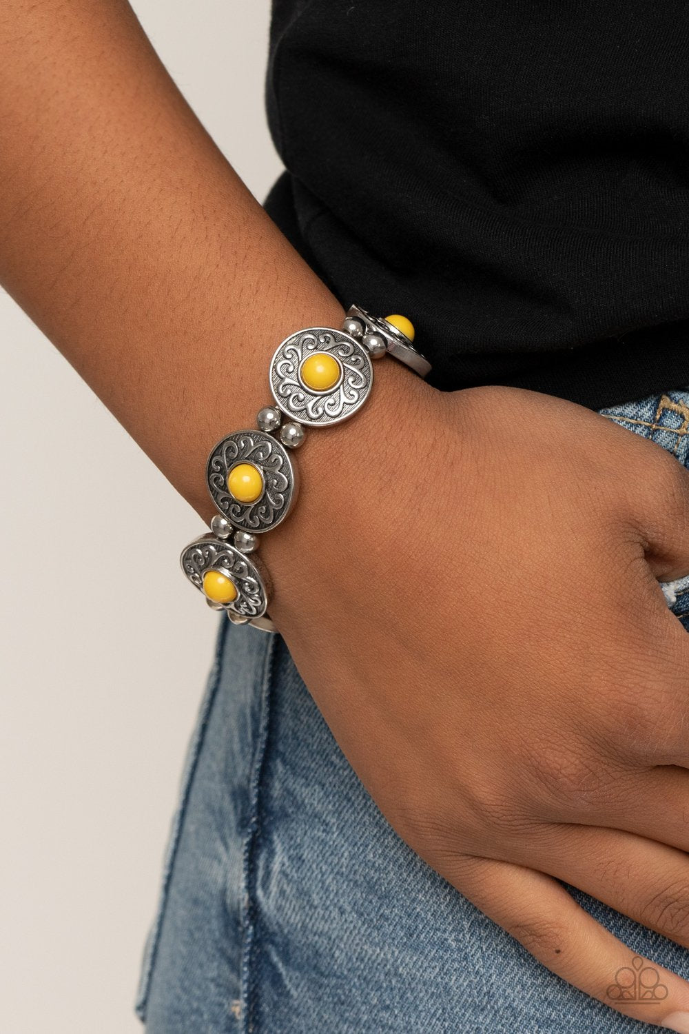 "2 pc Set: Sahara Solar Power / Flirty Finery" - Yellow #1006 - Paparazzi Accessories