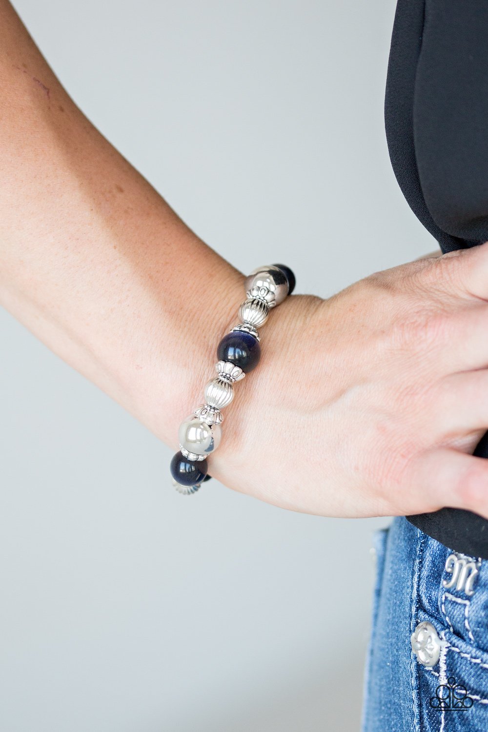 "Once Upon A MARITIME" - Variant(s) #610 - Paparazzi Accessories
