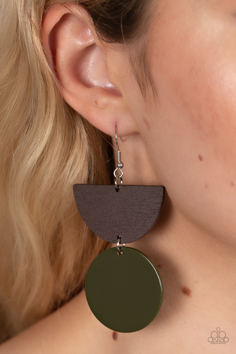 "Beach Bistro" - Green #1265 - Paparazzi Accessories