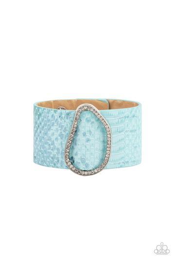 "HISS-tory in the Making" - Blue #937 - Paparazzi Accessories