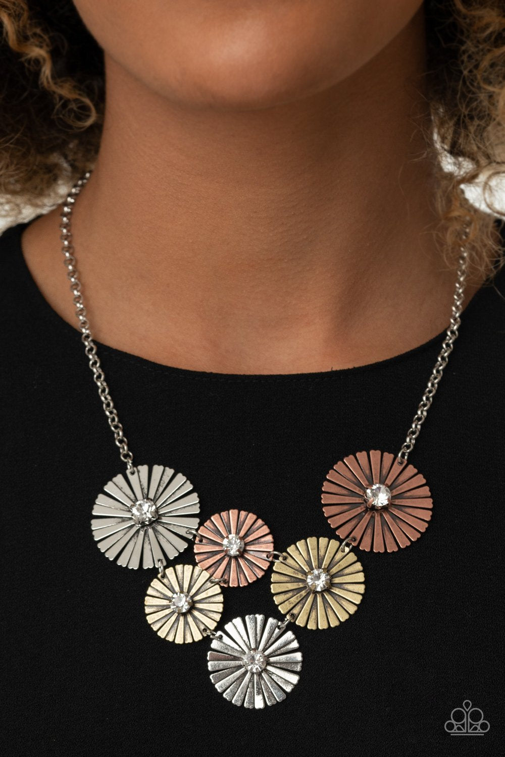 “Flauntable Fanfare"  – Multi #3245 - Paparazzi Accessories